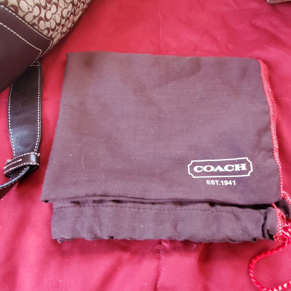 Coach Signature Jacquard F3K-6376 Crossbody - Picture 8 of 11